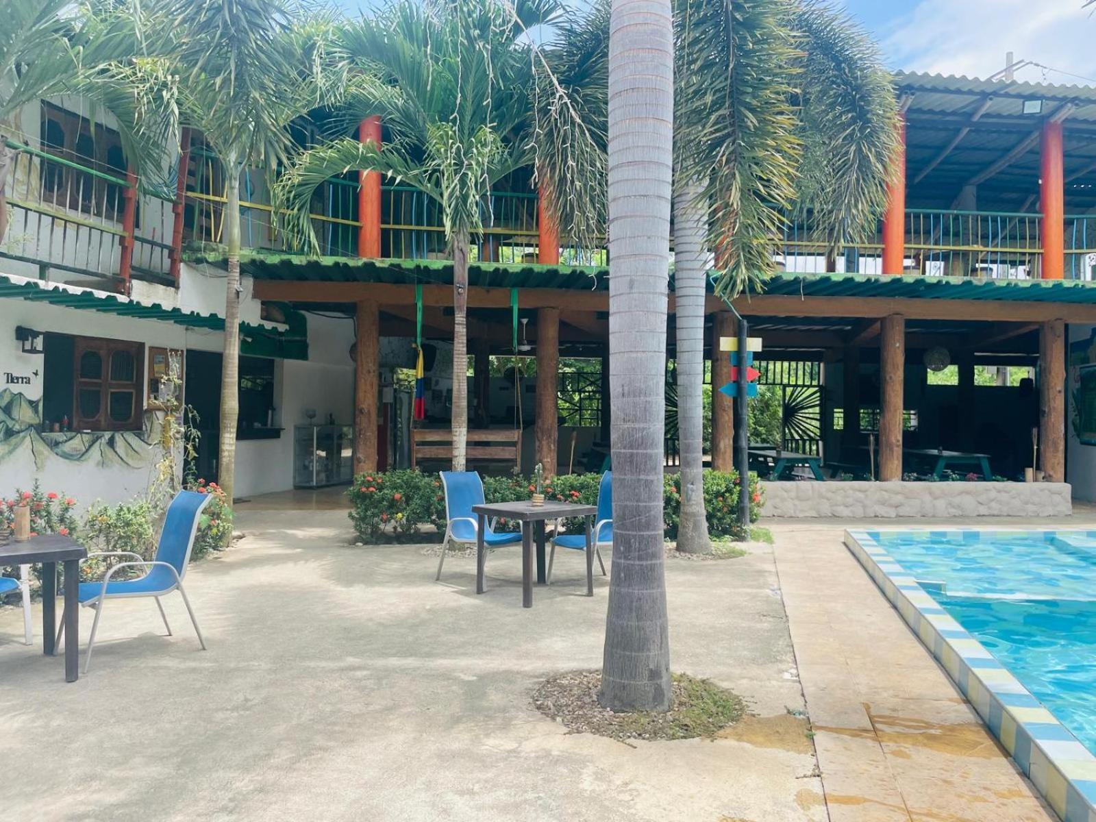 פאלומינו Hostal Luz De Luna מראה חיצוני תמונה